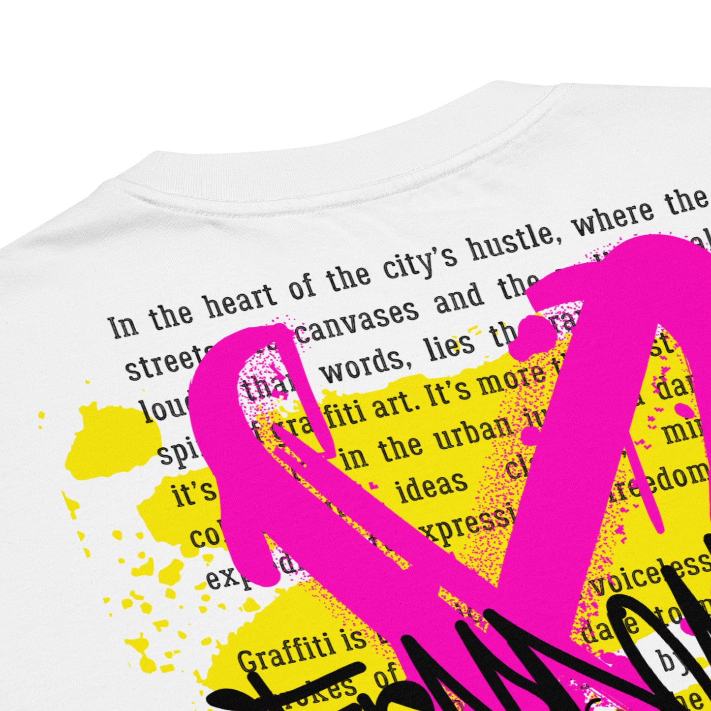Oversized Λευκό Ανδρικό T-shirt - Graffiti Tag "Freedom"
