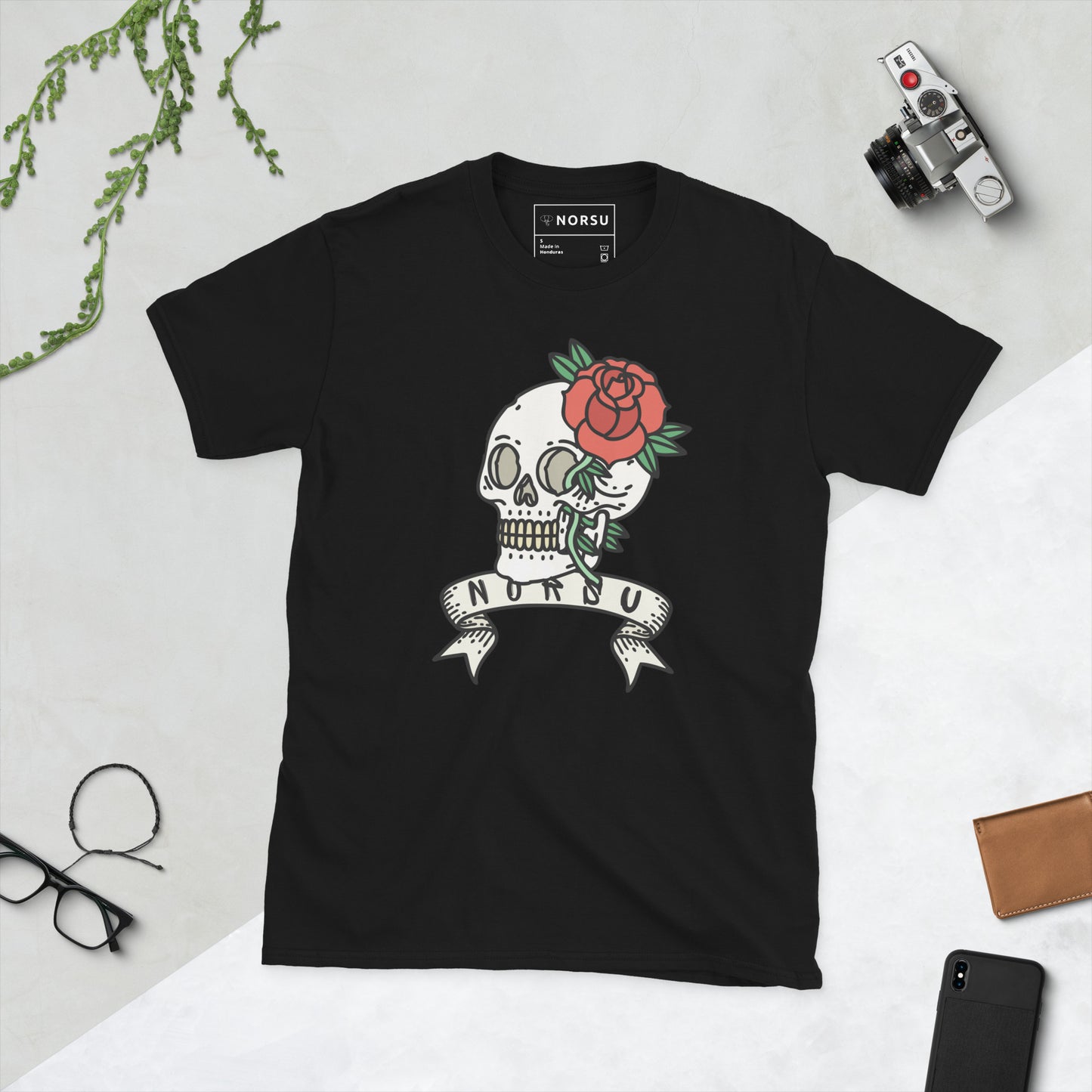 Μαύρο Ανδρικό T-shirt - Νεκροκεφαλή με Τριαντάφυλλα