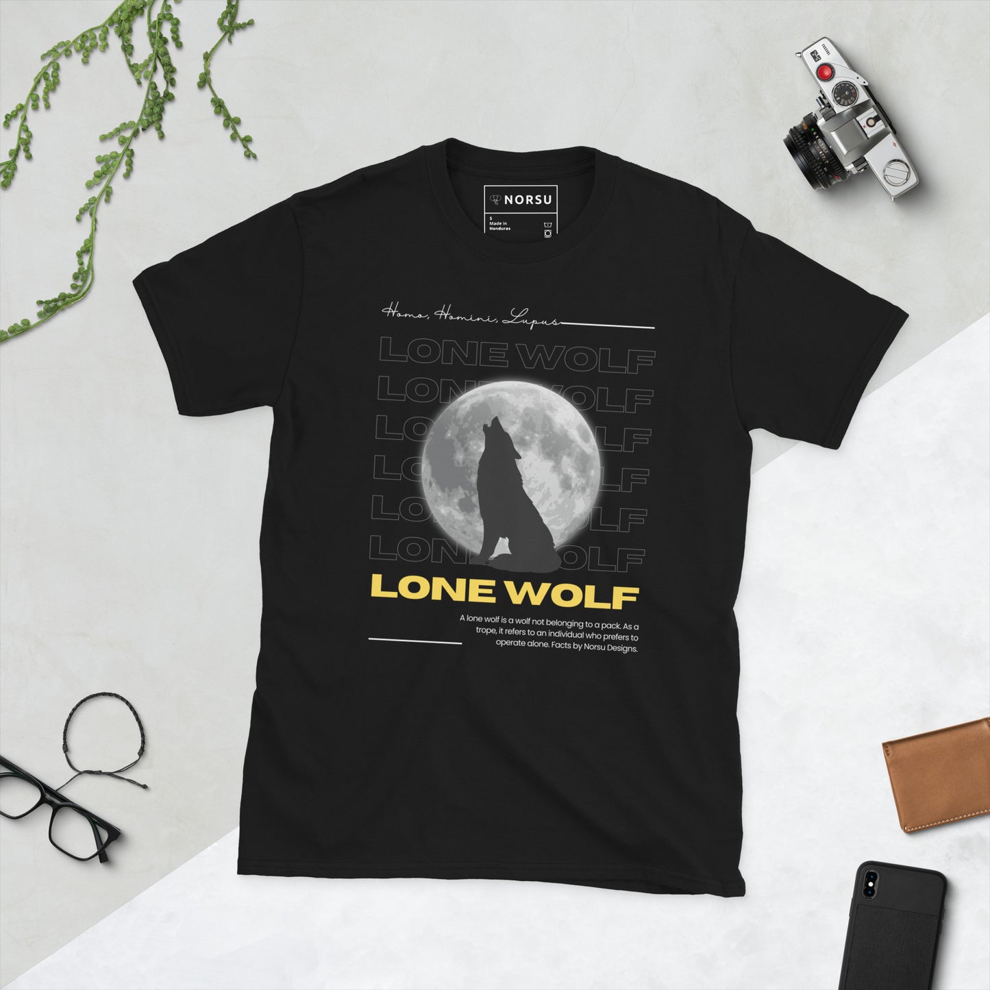 Μαύρο Ανδρικό T-shirt - Lone Wolf (Homo, Homini, Lupus)