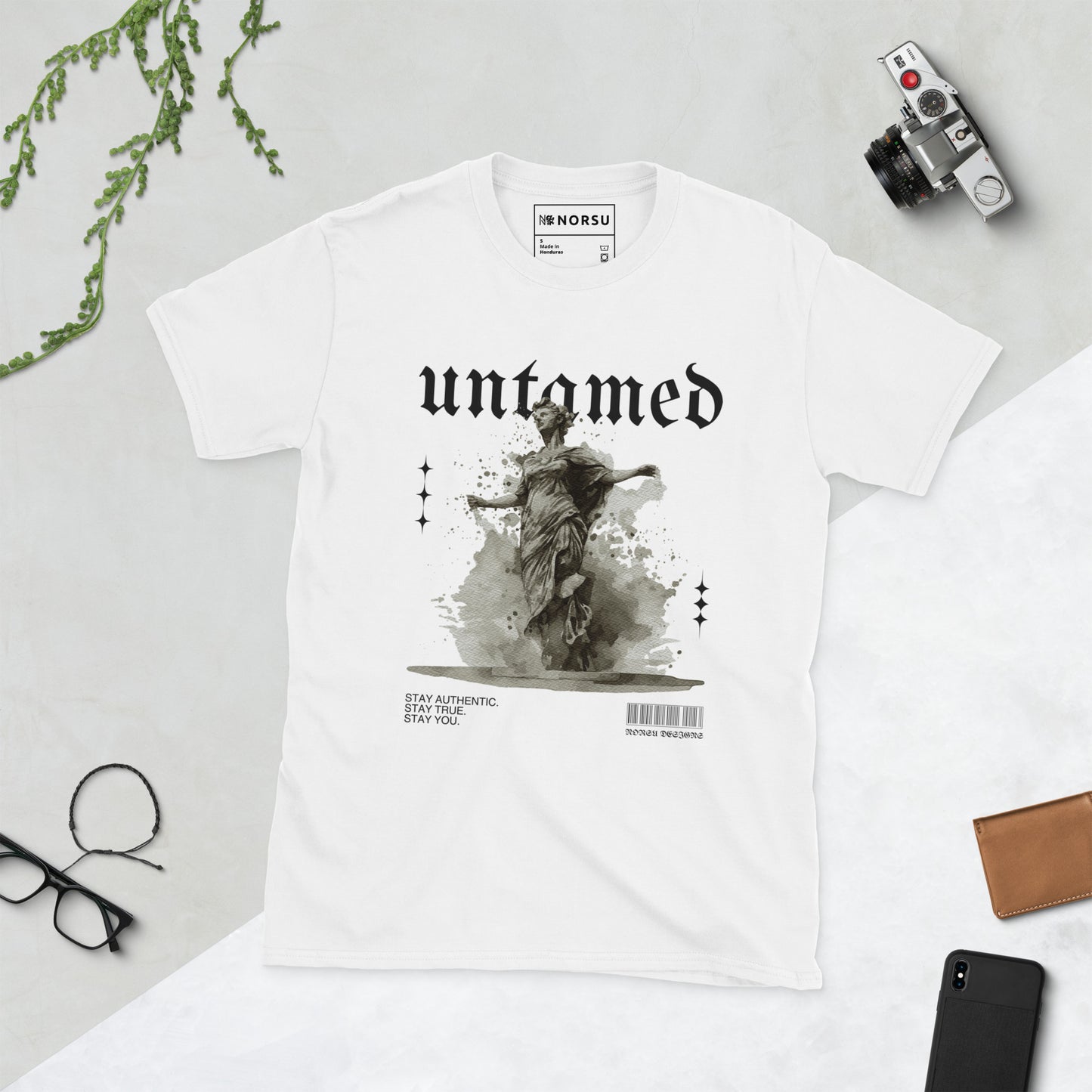 Λευκό Ανδρικό T-shirt - Untamed Άγαλμα Αδάμαστος