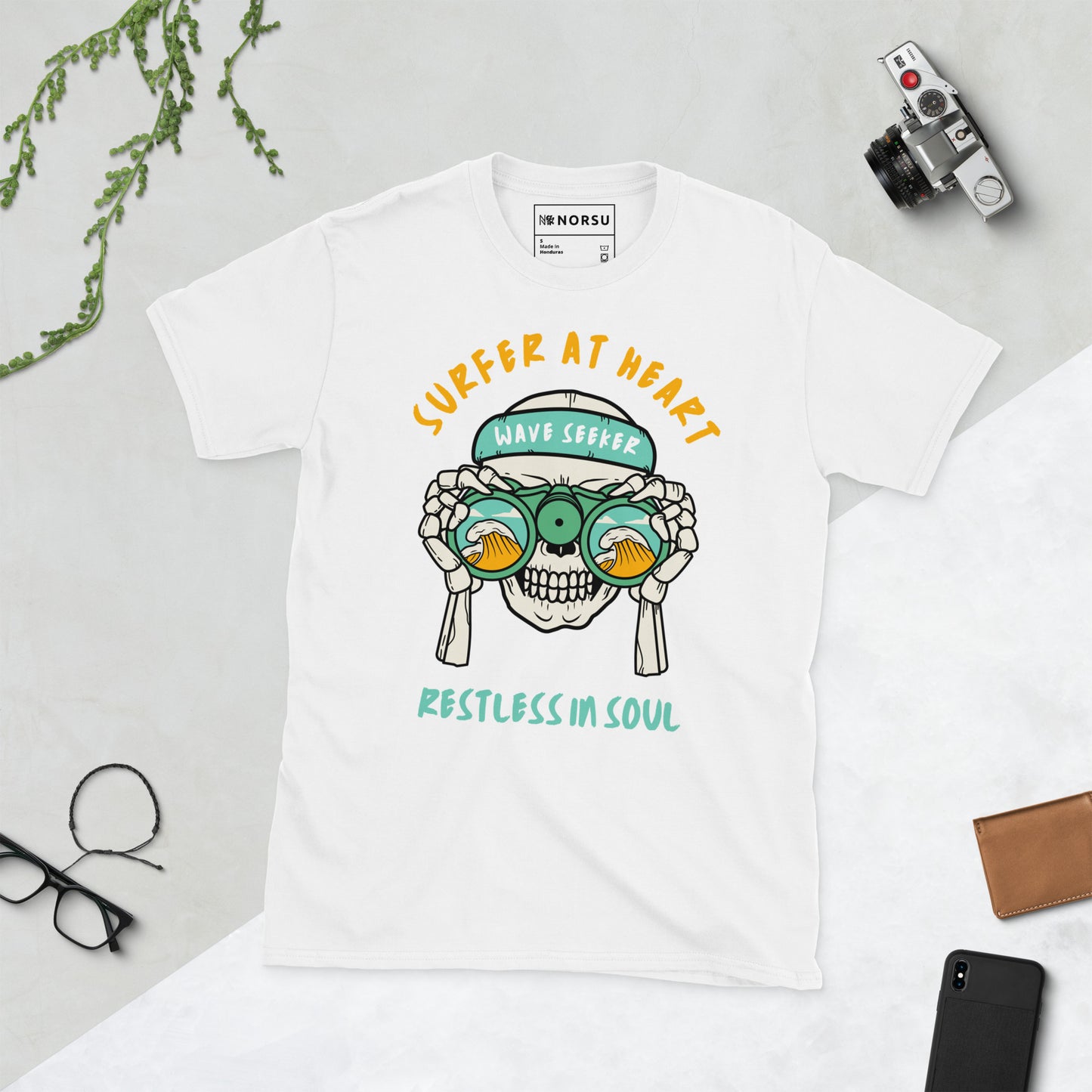 Λευκό Ανδρικό T-shirt - Νεκροκεφαλή Surfer At Heart